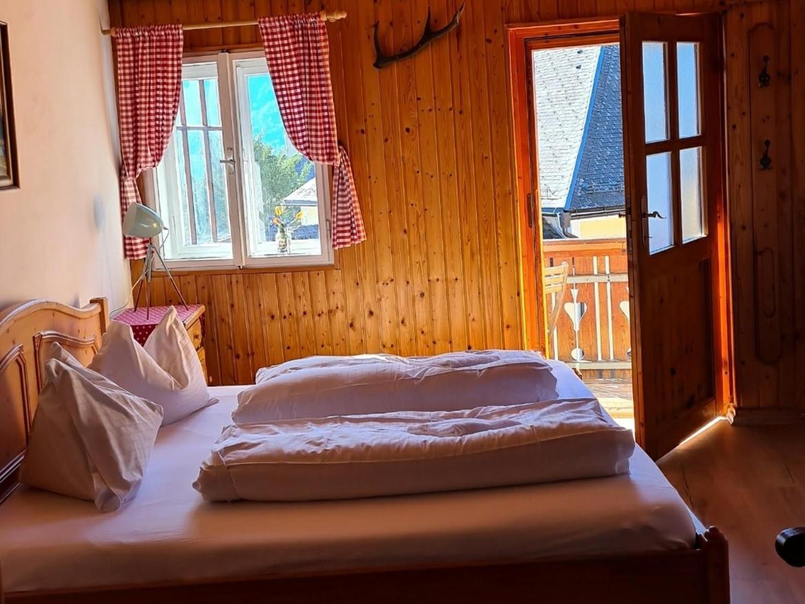 Pension Leopoldine Hallstatt Exteriör bild